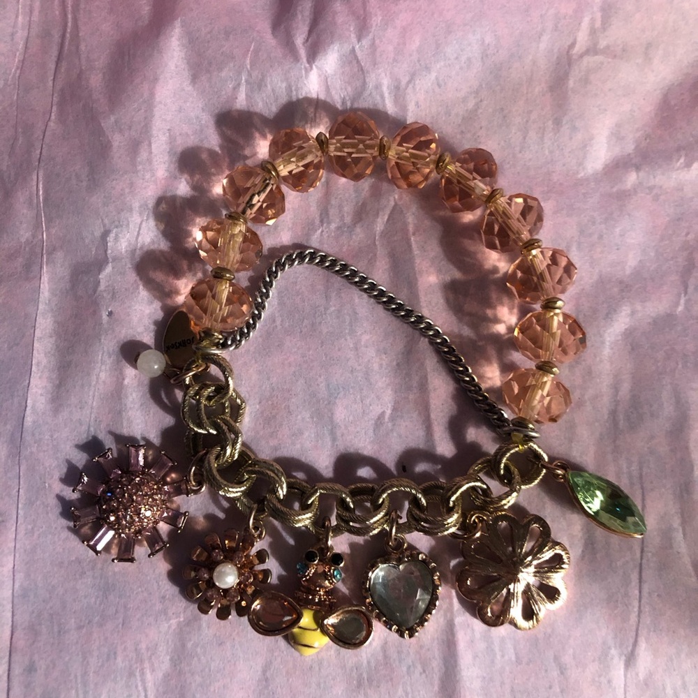 NWOT Betsey Johnson Bumble Bee & Flowers Elegant Gold and Pink Charm Bracelet